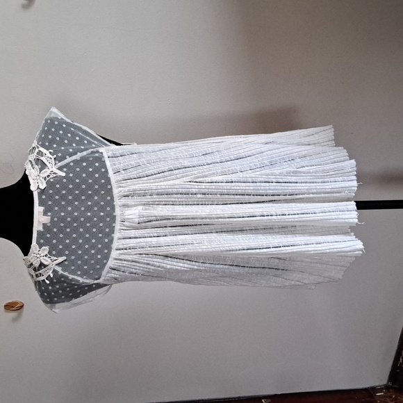 Urban Outiftters Silence & Noise Sleeveless Lace Neck Top Size Md Semi-Sheer - Picture 6 of 9